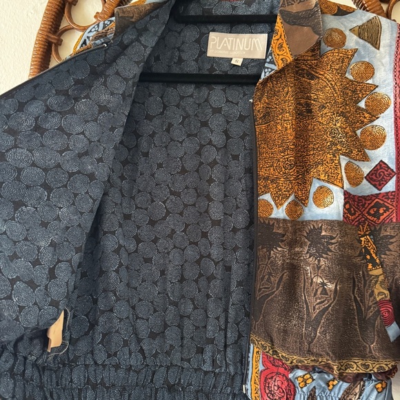 Vintage 90s artsy cropped light weight rayon bomber jacket size Small - Picture 3 of 12